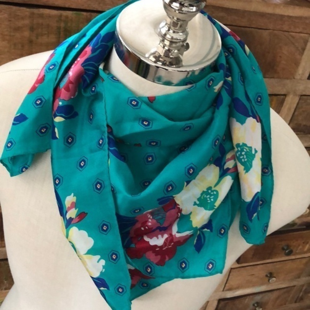 Gorgeous green silk square floral scarf